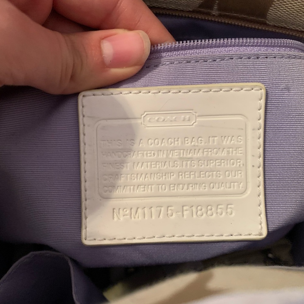 Coach Purse - Picture 4 of 7
